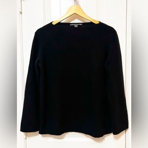 CLEAR MY CLOSET SALE! LIMITED TIME! 
Saks Fifth Avenue 100% Cashmere Sweater